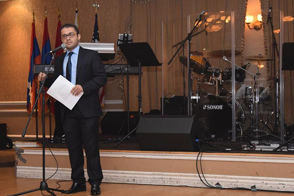 Chairperson of the ‘With Our Soldiers’ Campaign Task Force, David Arakelyan, outlining the mission and activities of the 'With Our Soldiers' campaign.