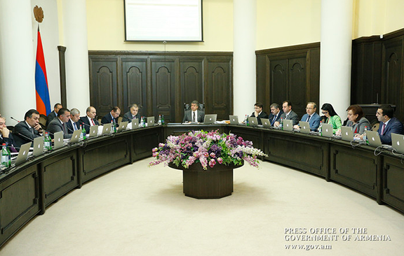 National Assembly cabinet meeting on October 27, 2016 (Photo: gov.am)