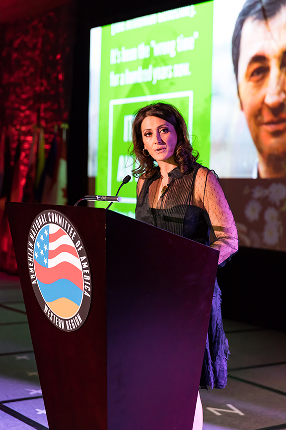 ANCA-WR Board member Souzi Zerounian-Khanzadian presented the Freedom Award to German Bundestag member Cem Ozdemir