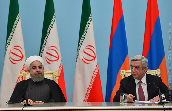 Presidents of Armenia and Iran meet for a press conference after private meeting in Yerevan on Dec. 21, 2016 (Photo: president.am)