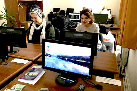 The National Library of Armenia received a donation of five computers and one server on behalf of the Hayastan All-Armenian Fund