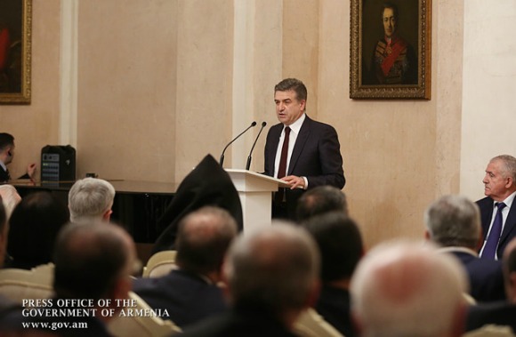 Prime Minister Karapetian speaks to audience in Armenian Embassy in Moscow on Jan. 25, 2017 (Photo: gov.am)